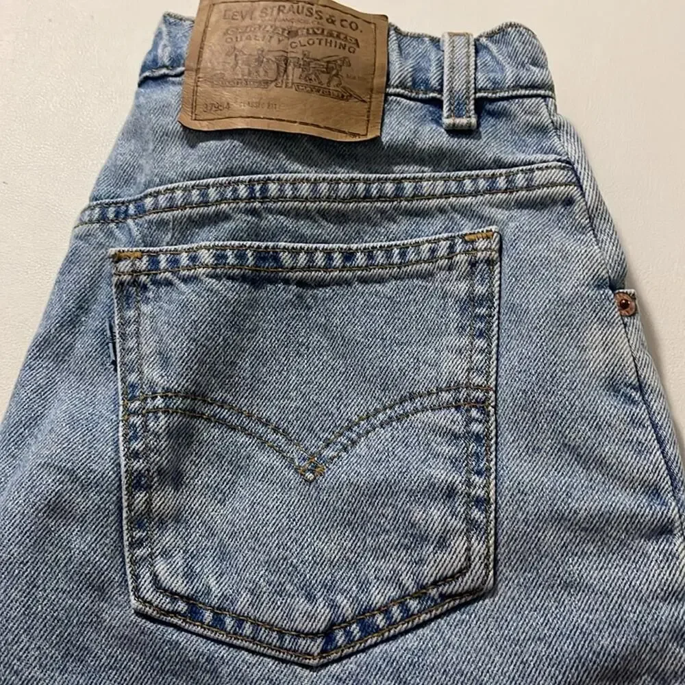 Levi’s 910 Vintage Rolled Hem Shorts Light Wash Classic Fit Women’s Size 9 JR - Picture 4 of 9